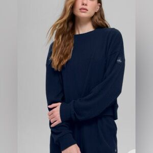 Alo Yoga‎ Navy Muse Crew Neck Ribbed Pullover Size Small